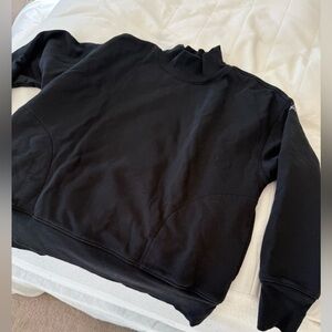 Alo mock neck sweatshirt size medium, black